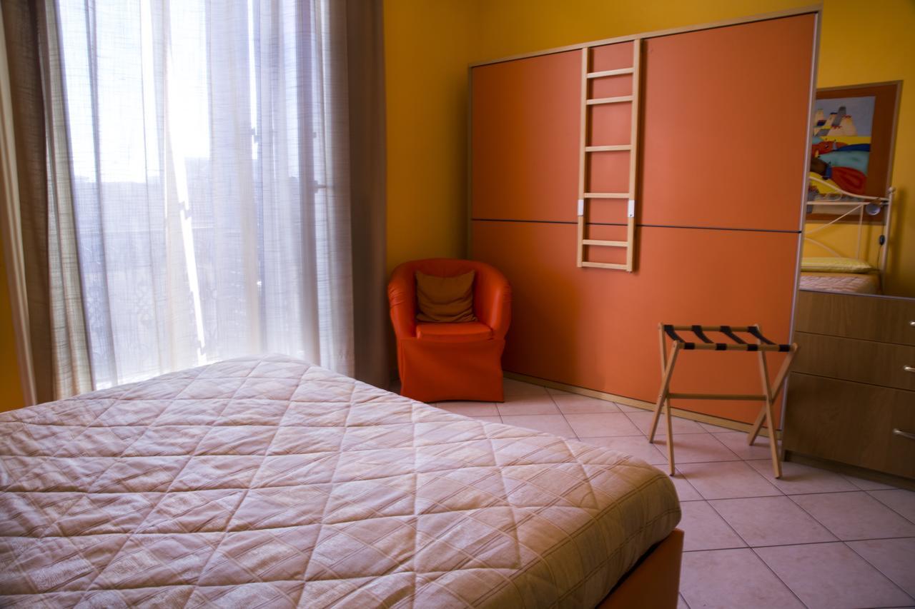 Al Centro E Meglio B&B Napoli Eksteriør billede