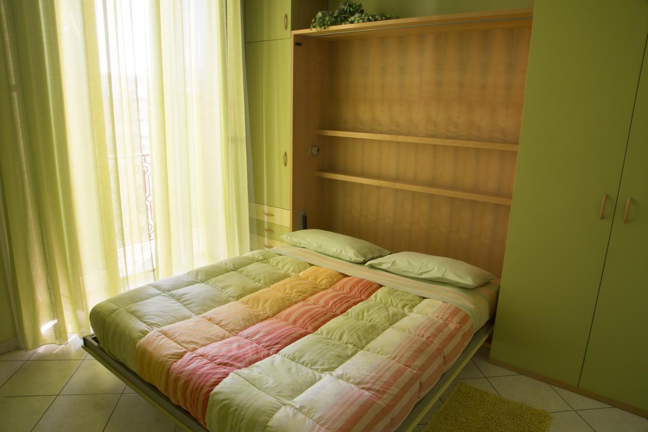 Al Centro E Meglio B&B Napoli Eksteriør billede