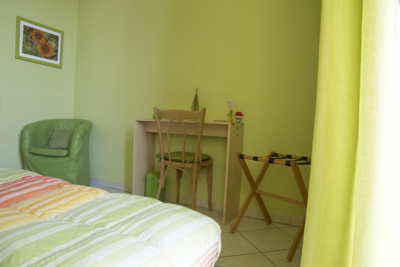 Al Centro E Meglio B&B Napoli Eksteriør billede